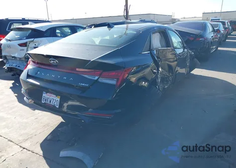 2021 Hyundai Elantra Limited z USA, uszkodzony, nr VIN KMHLP4AG0MU132469